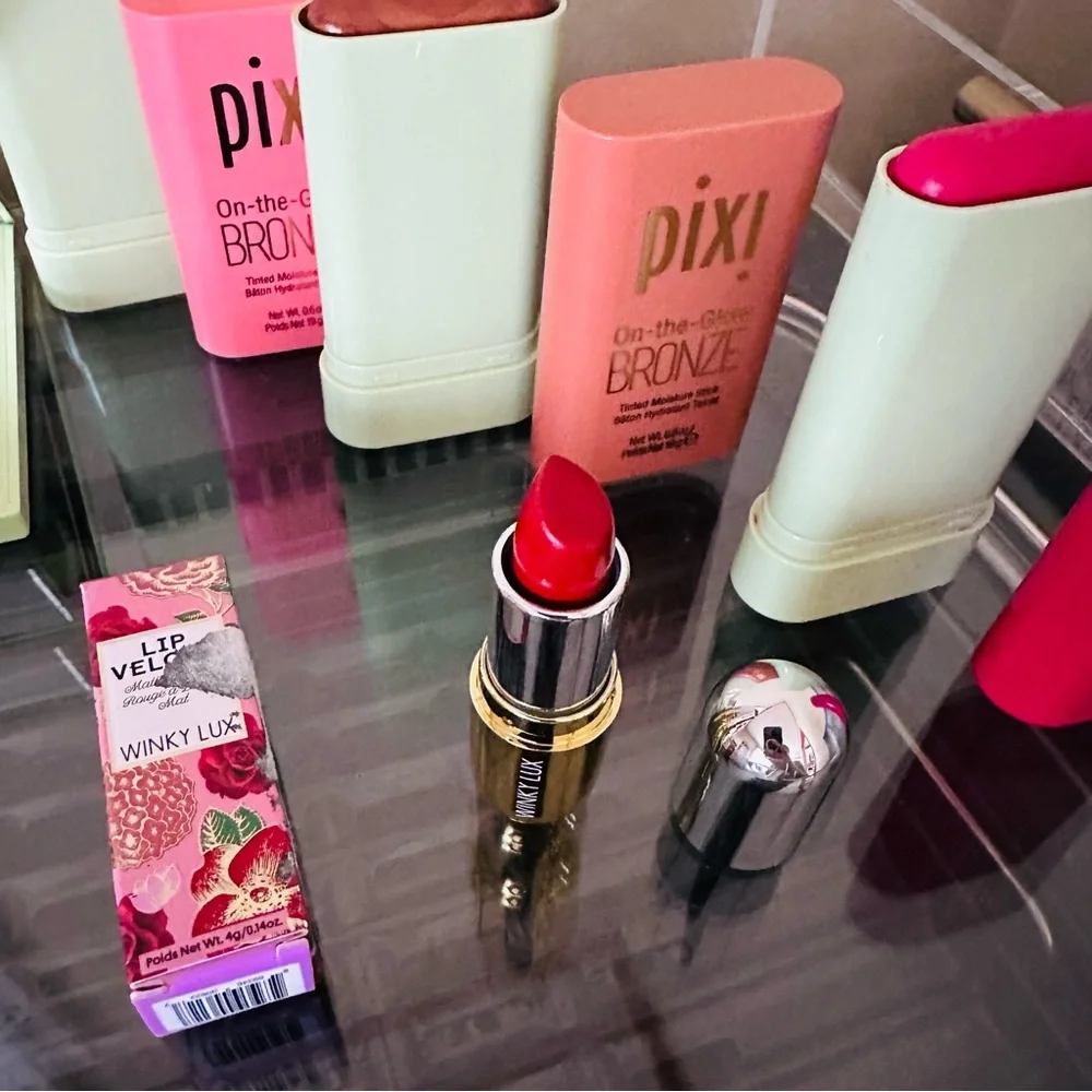 Pixi Beauty Make up bundle - Picture 6 of 10